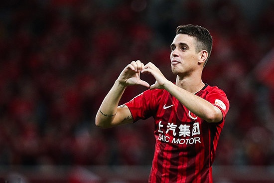 AG电子-基达菲客场大胜，暂时占据领跑位置