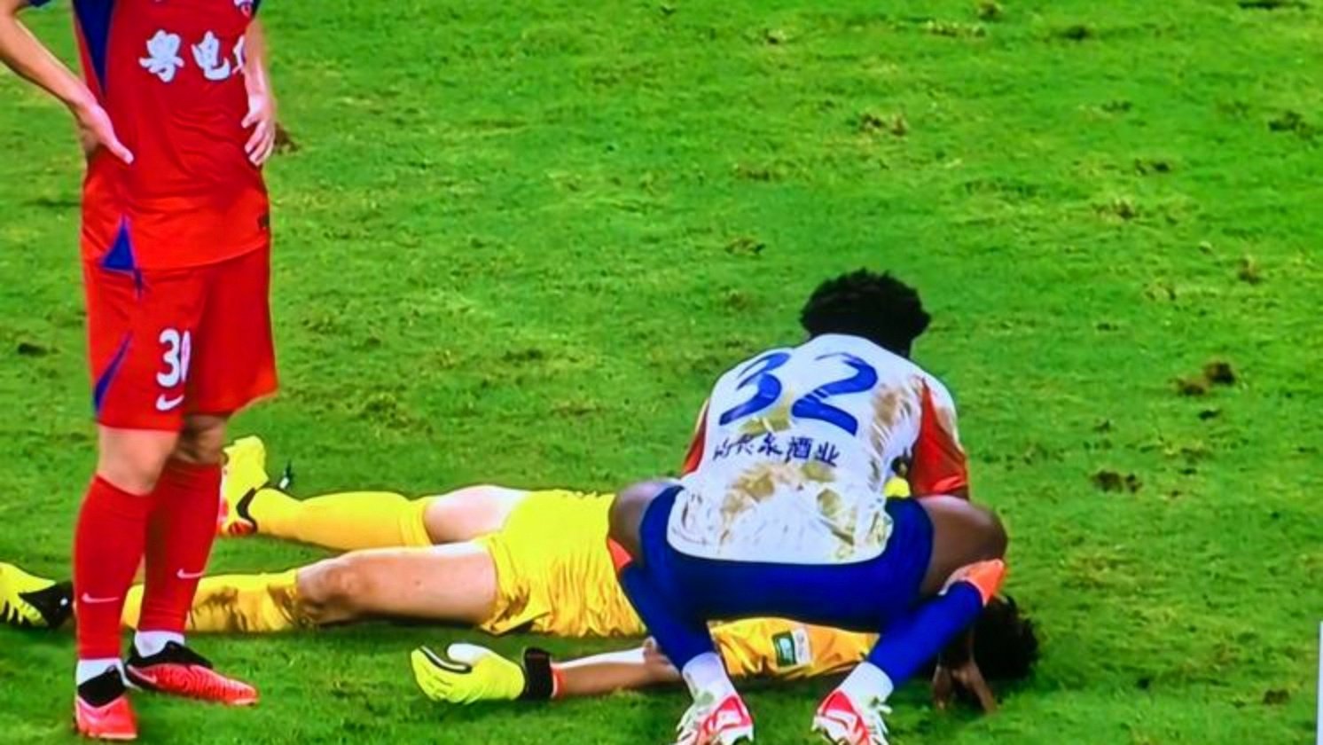 AG官方-中超比赛频繁,球队备战充满挑战怎么办