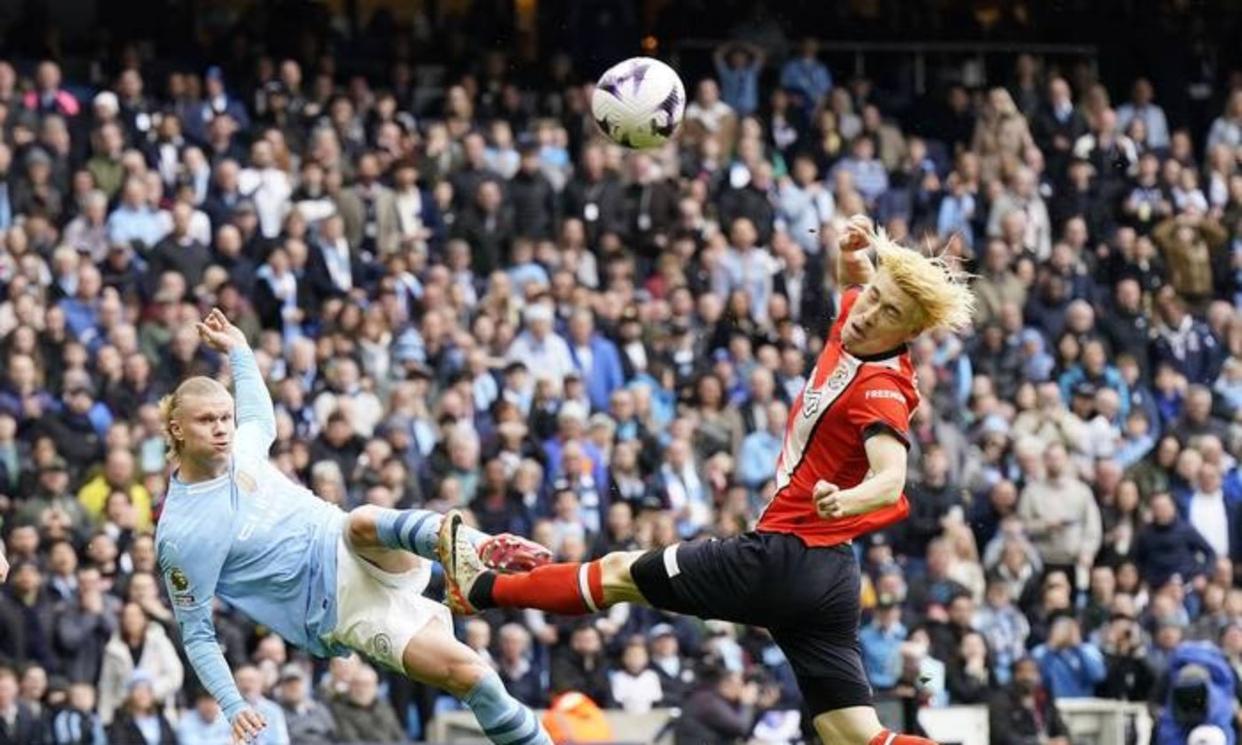 AG真人-关于曼联防线稳固曼城客场拼尽全力最终告负的信息